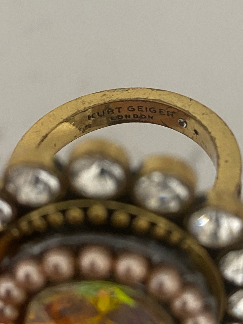 Kurt Geiger Octavia Cocktail Ring Size 8 NWT Goldtone plate/crystal Vintage Look - Picture 5 of 5